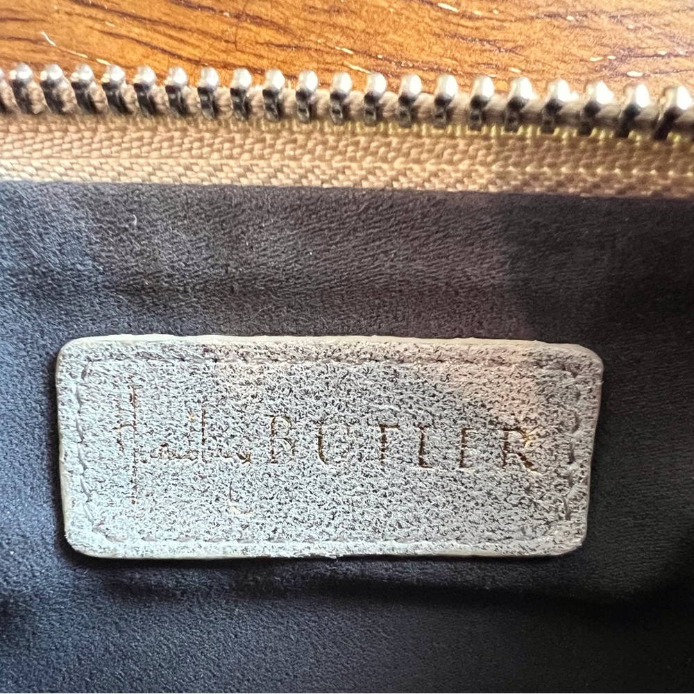 HButler Gold Suede Mighty Purse Wristlet (w/ built-in phone charging battery) - Picture 9 of 11